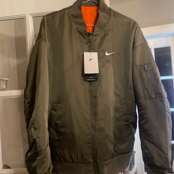 NWT Nike reversible women’s jacket - Picture 1 of 7